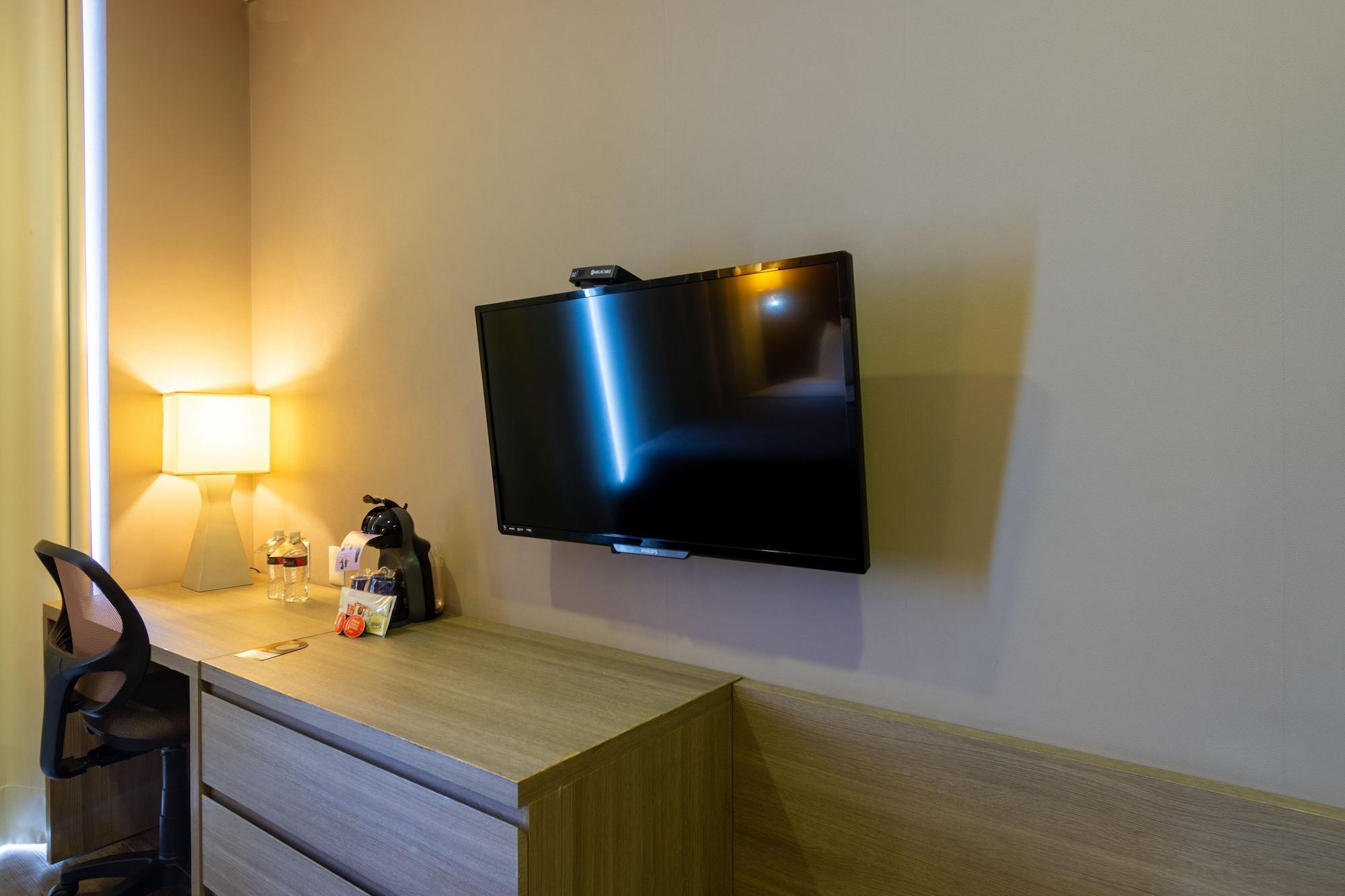 Hotel Glow Point - Mulza เลออน ภายนอก รูปภาพ