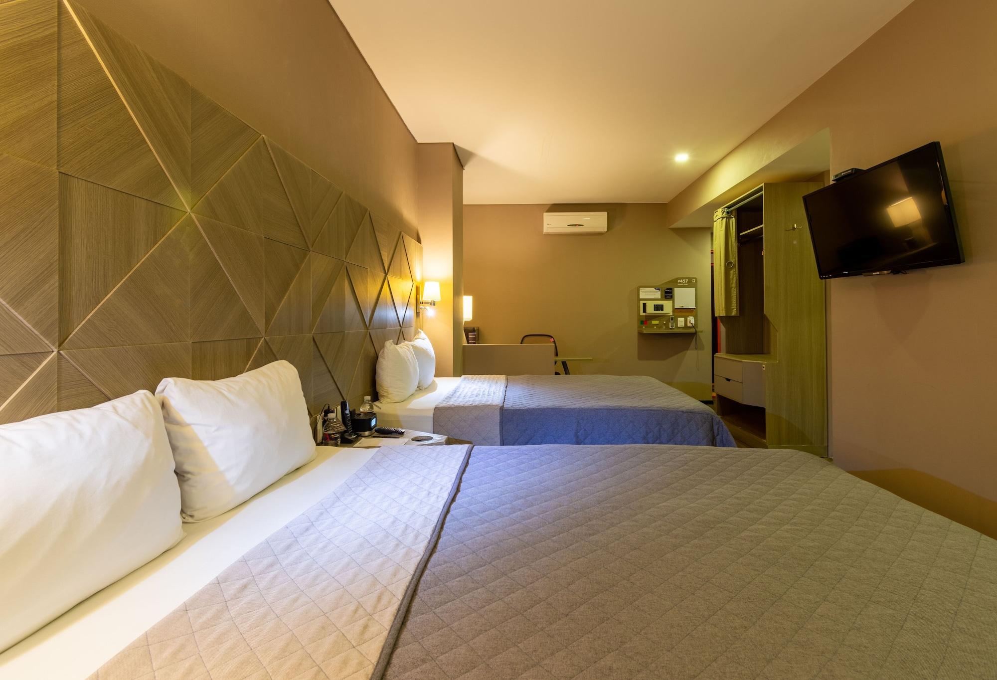 Hotel Glow Point - Mulza เลออน ภายนอก รูปภาพ