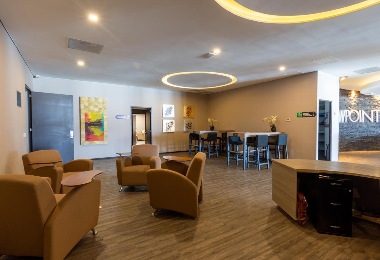Hotel Glow Point - Mulza เลออน ภายนอก รูปภาพ