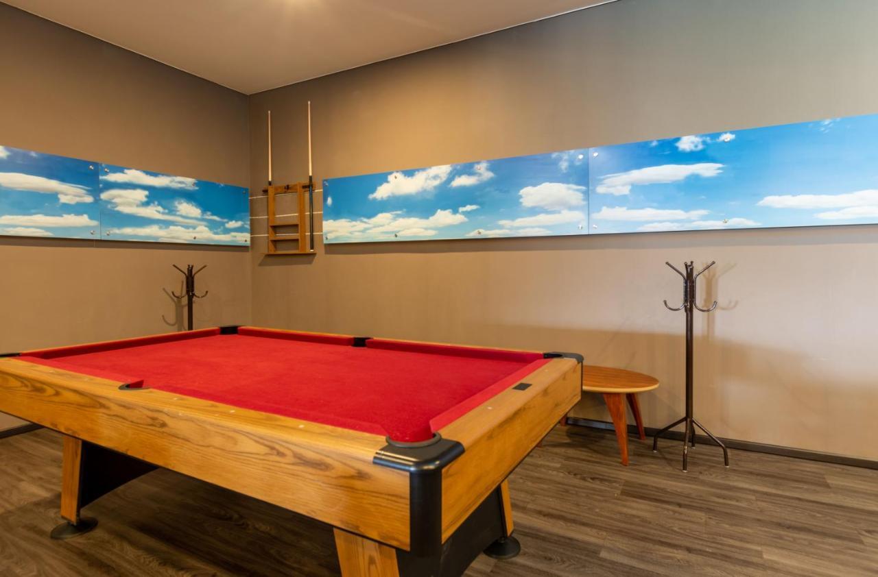 Hotel Glow Point - Mulza เลออน ภายนอก รูปภาพ